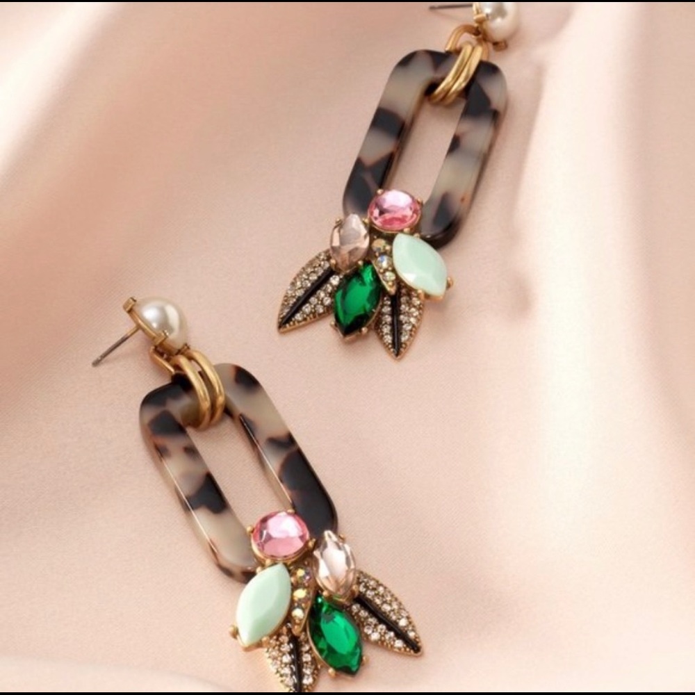 Stella and Dot Belle statement earrings